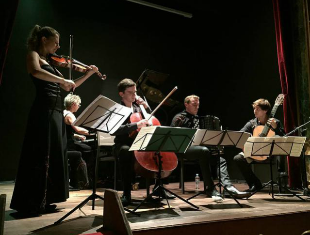 Orchestre de variété talentueux